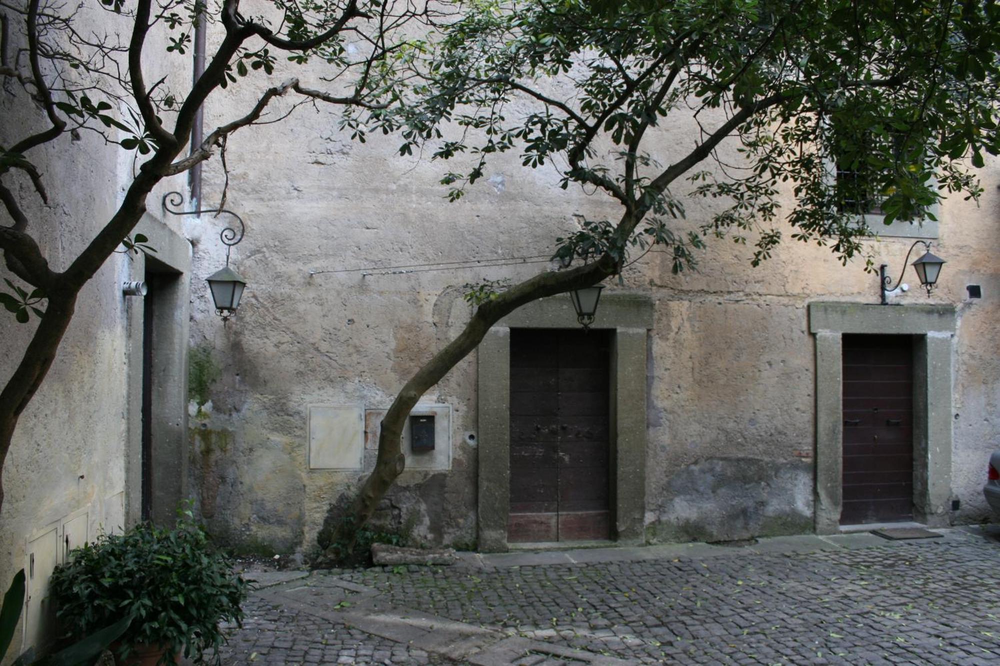 Castello Farnese, Roma, Sulla Via Francigena Rome Exterior photo